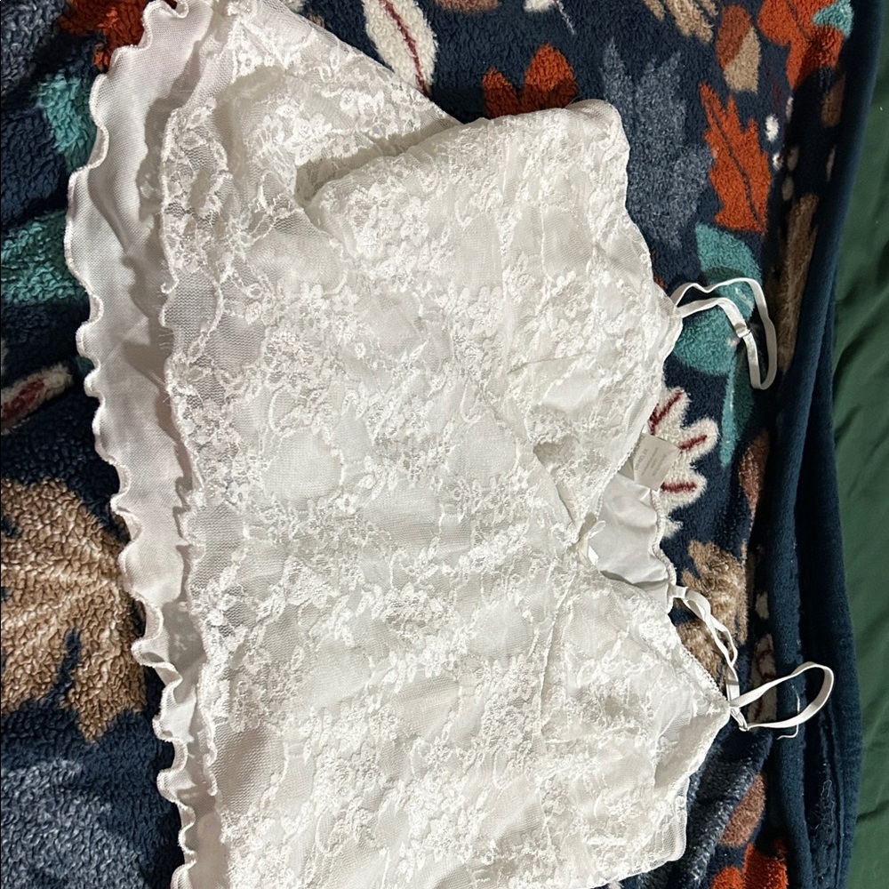 No Boundaries White Lace Chemise